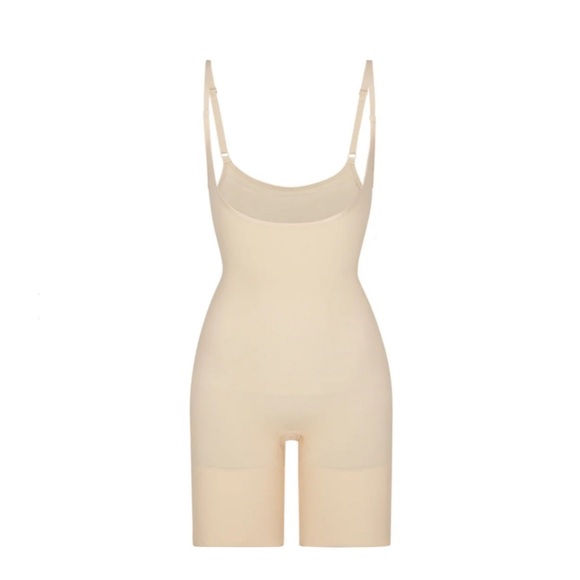 - Open bust skims shape wear (butt lifting ) - Picture 2 of 4